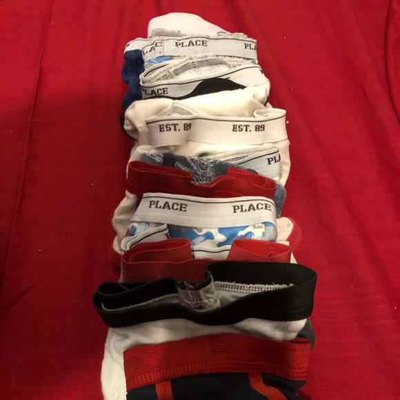 Young boys bundle of clothes sz: S - Picture 5 of 5